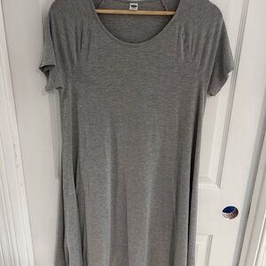 Old Navy Gray T-Shirt Dress (Tall Large)